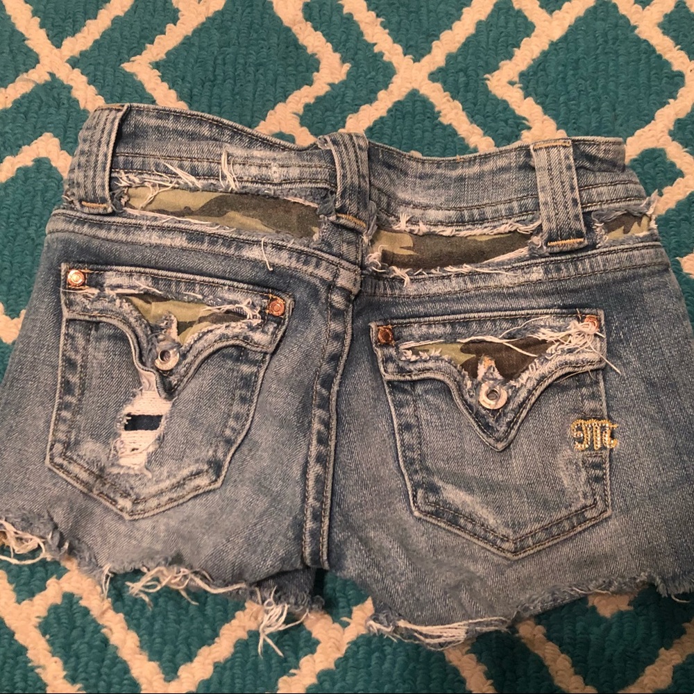 Miss Me Jean Shorts - Army green